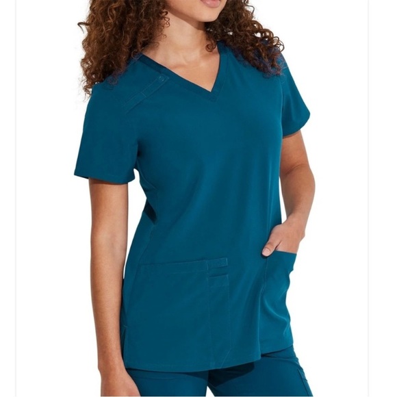 Bundle of 2 Scrub Tops: Cherokee Scrub Top & Dickies Scrub Top. Pre-Owned. - Picture 3 of 12